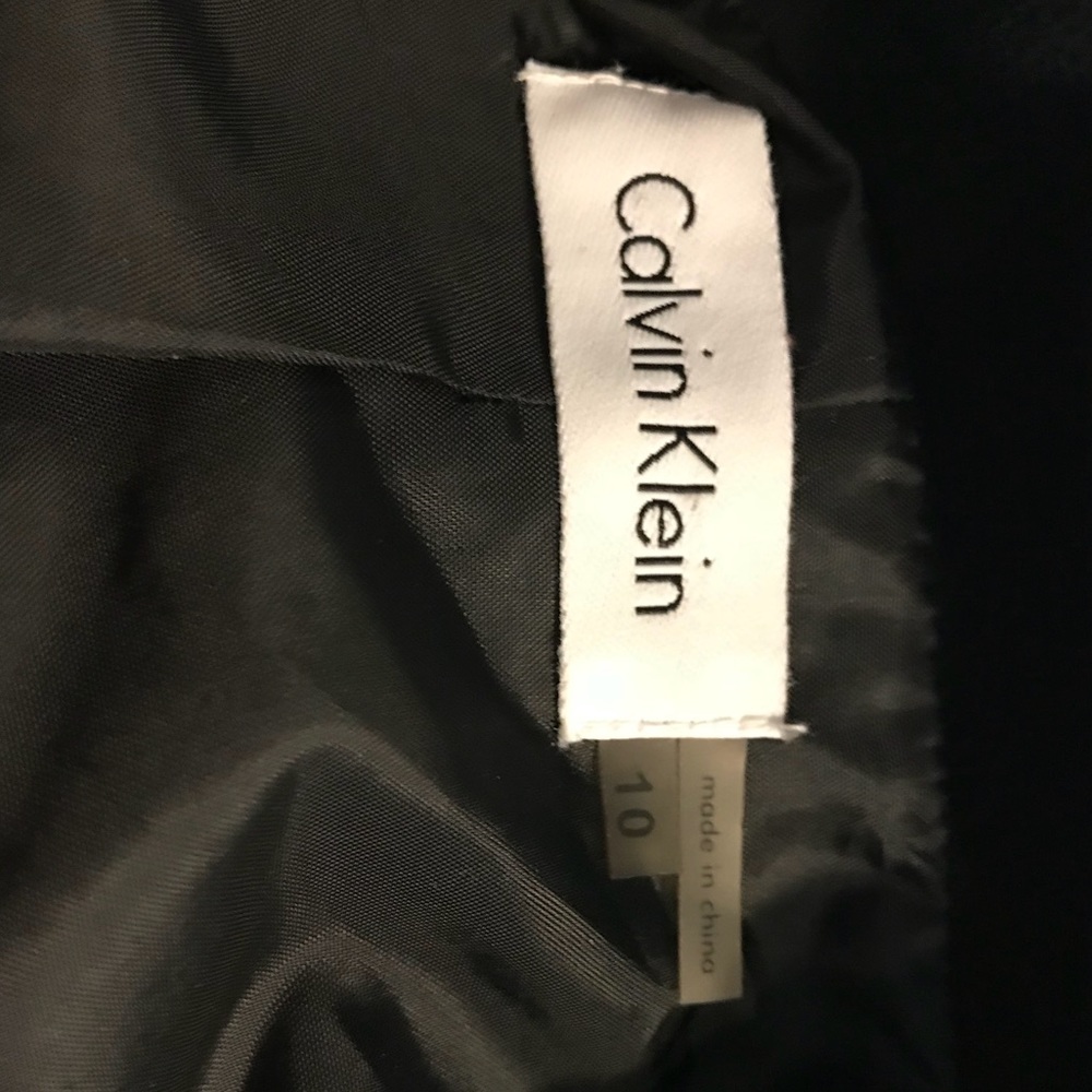 Classy Calvin Klein Dress - Picture 5 of 5